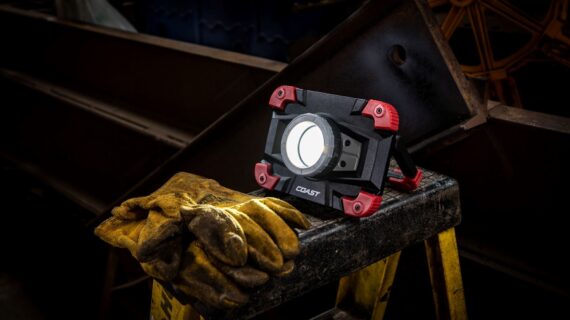 1398847_coast-led-portable-rechargeable-worklight-with-pure-beam-focus